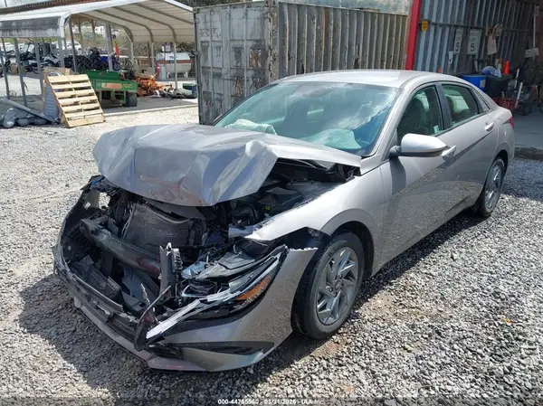 KMHLM4DG1RU735104 2024 HYUNDAI ELANTRA - Image 2