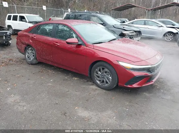 KMHLM4DG1RU735684 2024 HYUNDAI ELANTRA - Image 1