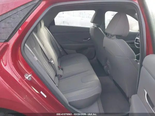 KMHLM4DG1RU737404 2024 HYUNDAI ELANTRA - Image 8