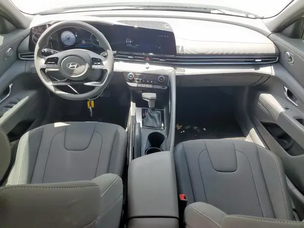 KMHLM4DG1RU739153 2024 HYUNDAI ELANTRA - Image 8