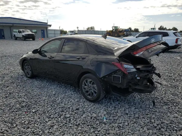 KMHLM4DG1RU749469 2024 HYUNDAI ELANTRA - Image 2
