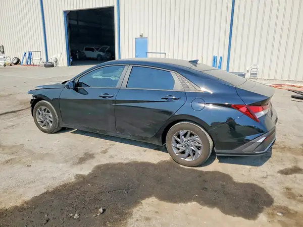 KMHLM4DG1RU749956 2024 HYUNDAI ELANTRA - Image 2
