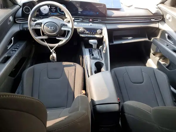 KMHLM4DG1RU749956 2024 HYUNDAI ELANTRA - Image 8