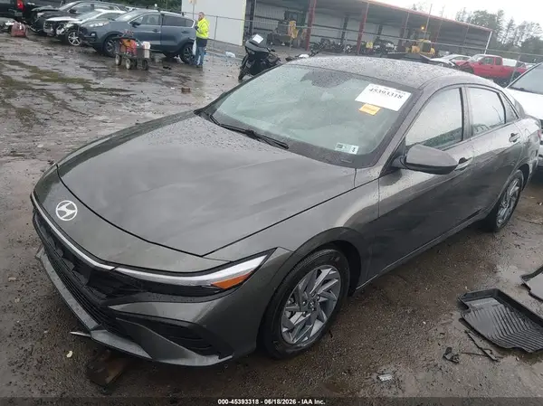 KMHLM4DG1RU751061 2024 HYUNDAI ELANTRA - Image 2