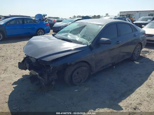 KMHLM4DG1RU755188 2024 HYUNDAI ELANTRA - Image 2