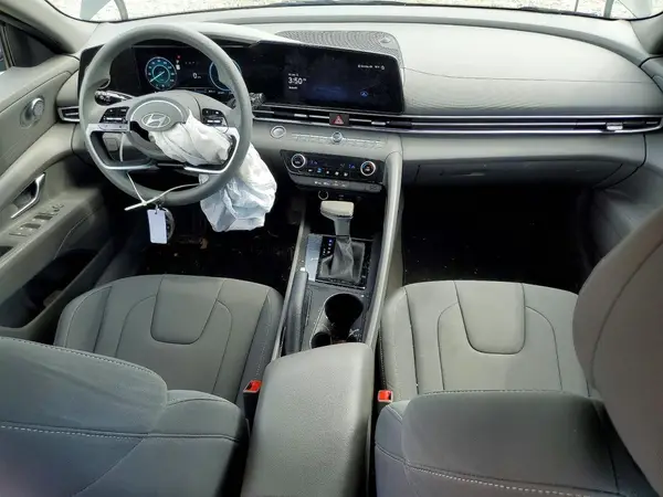 KMHLM4DG1RU755336 2024 HYUNDAI ELANTRA - Image 8