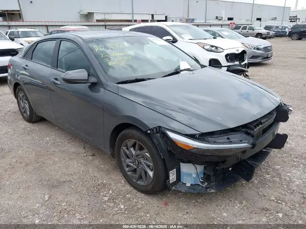 KMHLM4DG1RU756339 2024 HYUNDAI ELANTRA - Image 1