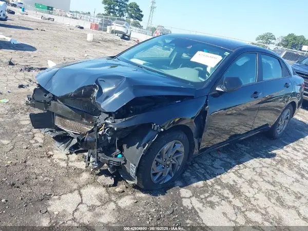 KMHLM4DG1RU773206 2024 HYUNDAI ELANTRA - Image 2