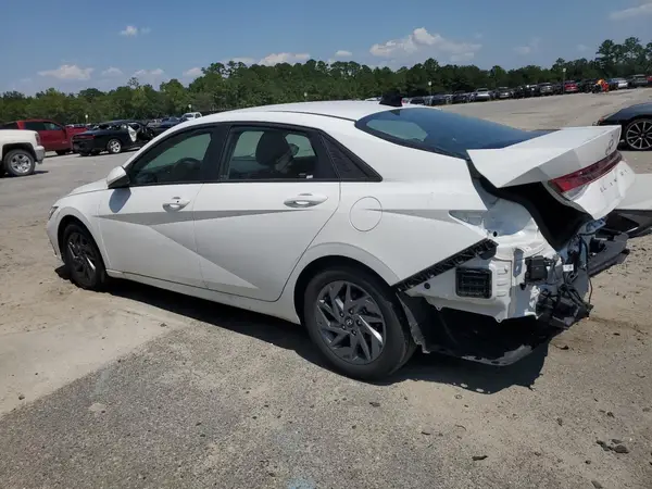 KMHLM4DG1RU777708 2024 HYUNDAI ELANTRA - Image 2