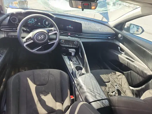 KMHLM4DG1RU777868 2024 HYUNDAI ELANTRA - Image 8