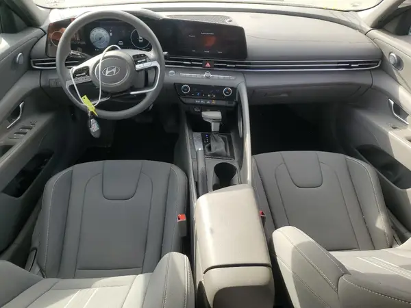 KMHLM4DG1RU778261 2024 HYUNDAI ELANTRA - Image 8