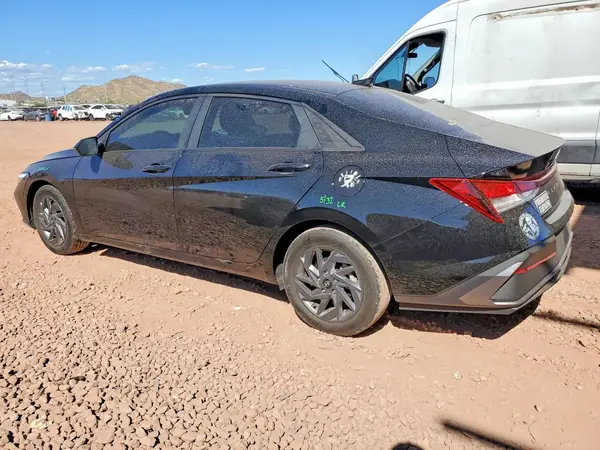 KMHLM4DG1RU779202 2024 HYUNDAI ELANTRA - Image 2