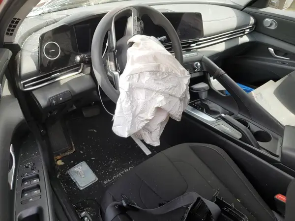 KMHLM4DG1RU780026 2024 HYUNDAI ELANTRA - Image 8