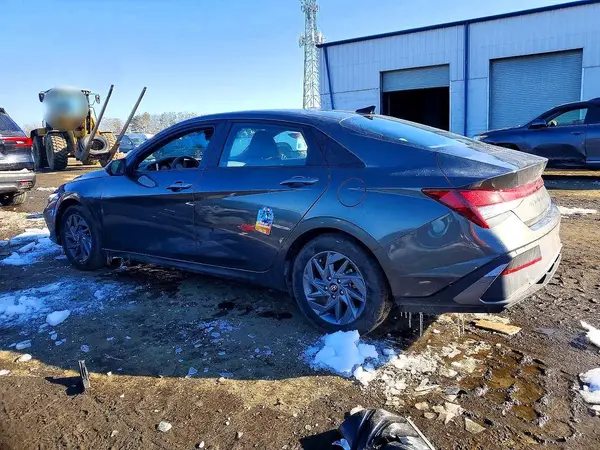 KMHLM4DG1RU781287 2024 HYUNDAI ELANTRA - Image 2