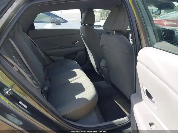 KMHLM4DG1RU788837 2024 HYUNDAI ELANTRA - Image 8
