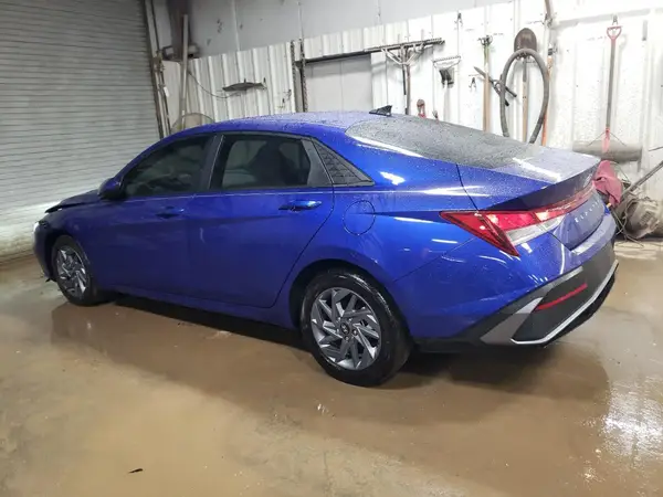 KMHLM4DG1RU789339 2024 HYUNDAI ELANTRA - Image 2