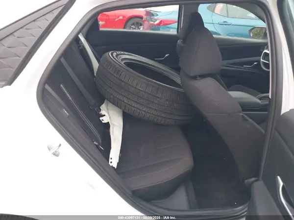 KMHLM4DG1RU791463 2024 HYUNDAI ELANTRA - Image 8