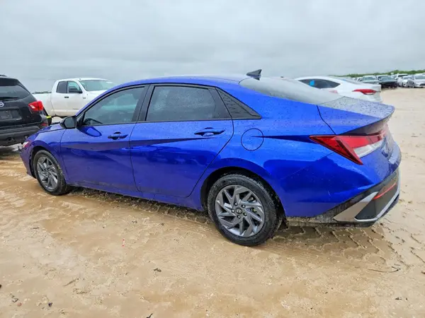 KMHLM4DG1RU797330 2024 HYUNDAI ELANTRA - Image 2