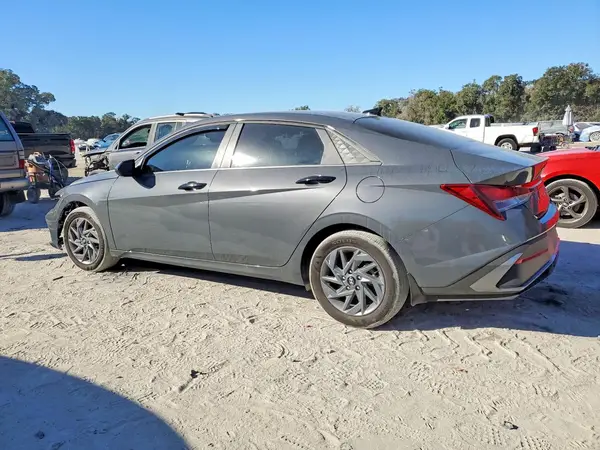 KMHLM4DG1RU804163 2024 HYUNDAI ELANTRA - Image 2