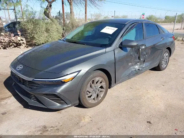 KMHLM4DG1RU807905 2024 HYUNDAI ELANTRA - Image 2