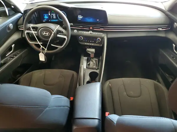 KMHLM4DG1RU822582 2024 HYUNDAI ELANTRA - Image 8