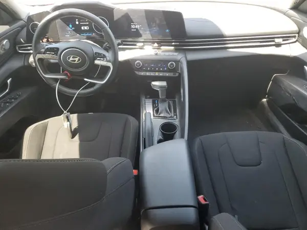 KMHLM4DG1RU827250 2024 HYUNDAI ELANTRA - Image 8