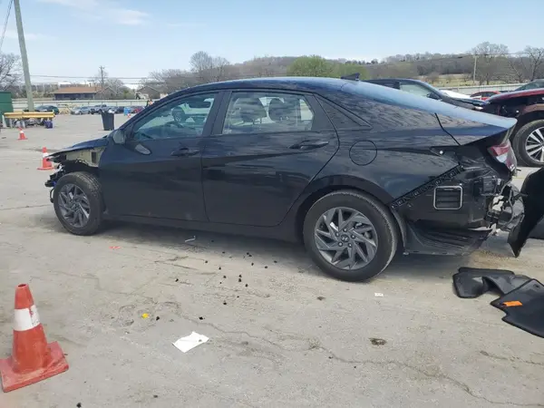 KMHLM4DG1RU829032 2024 HYUNDAI ELANTRA - Image 2