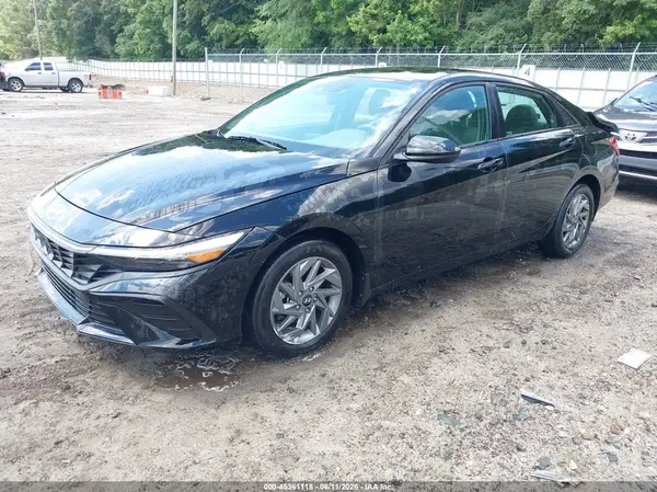 KMHLM4DG1RU829984 2024 HYUNDAI ELANTRA - Image 2
