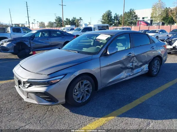 KMHLM4DG1RU839706 2024 HYUNDAI ELANTRA - Image 2