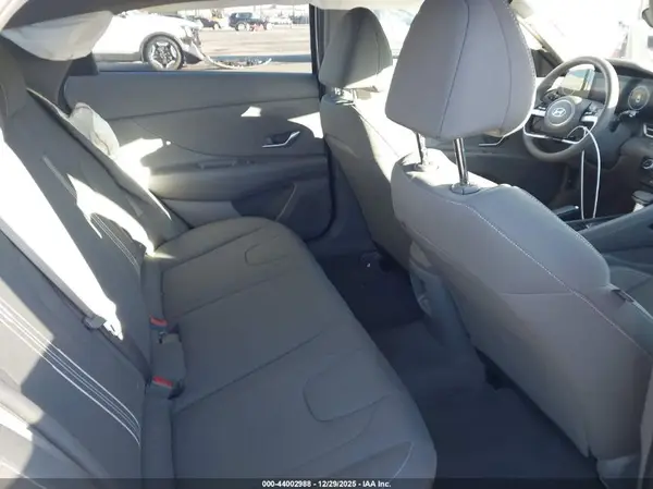 KMHLM4DG1RU839706 2024 HYUNDAI ELANTRA - Image 8