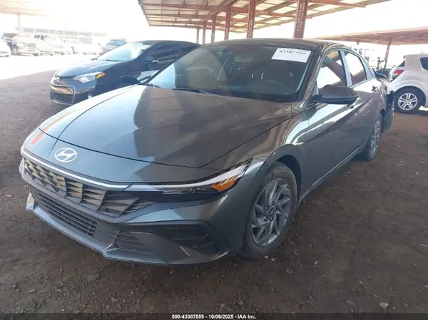 KMHLM4DG1RU840936 2024 HYUNDAI ELANTRA - Image 2