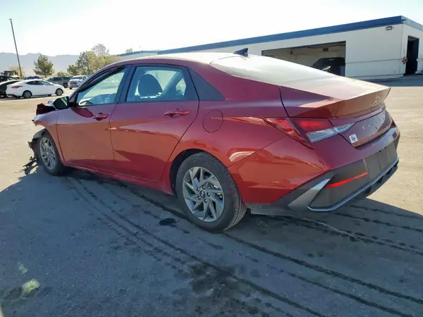 KMHLM4DG1RU849958 2024 HYUNDAI ELANTRA - Image 2