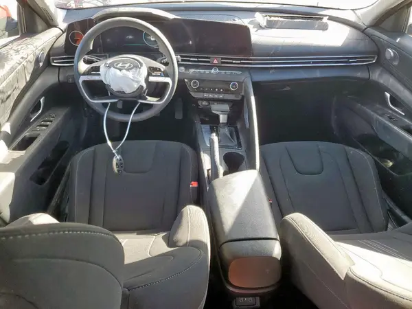 KMHLM4DG1RU849958 2024 HYUNDAI ELANTRA - Image 8