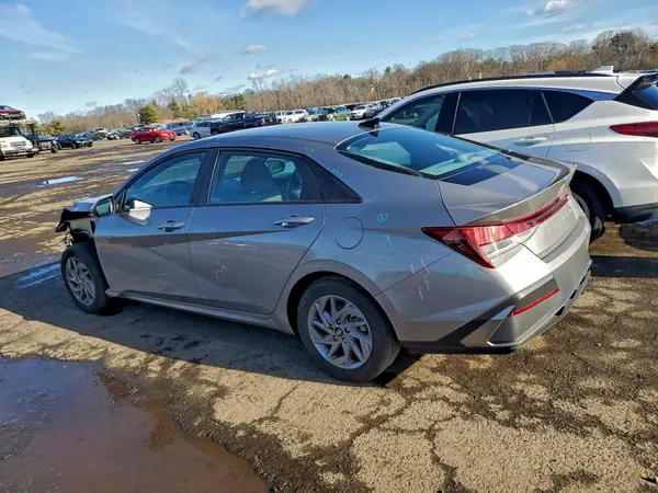 KMHLM4DG1RU851337 2024 HYUNDAI ELANTRA - Image 2