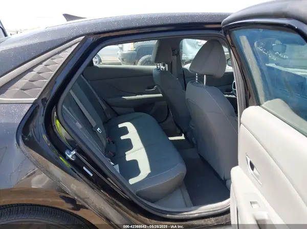 KMHLM4DG1RU852326 2024 HYUNDAI ELANTRA - Image 8