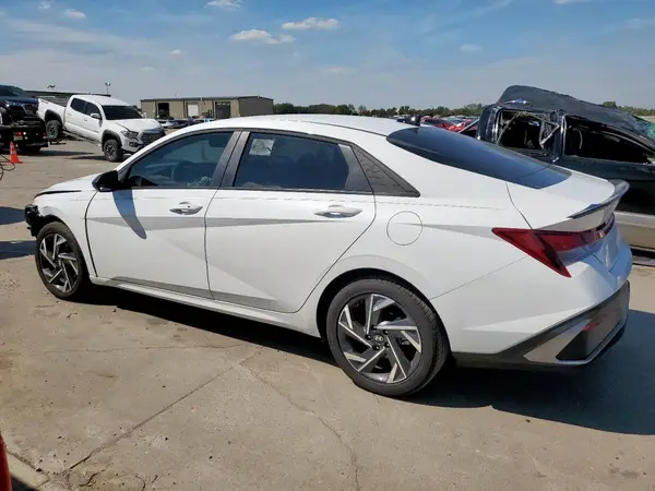 KMHLM4DG1SU009779 2025 HYUNDAI ELANTRA - Image 2
