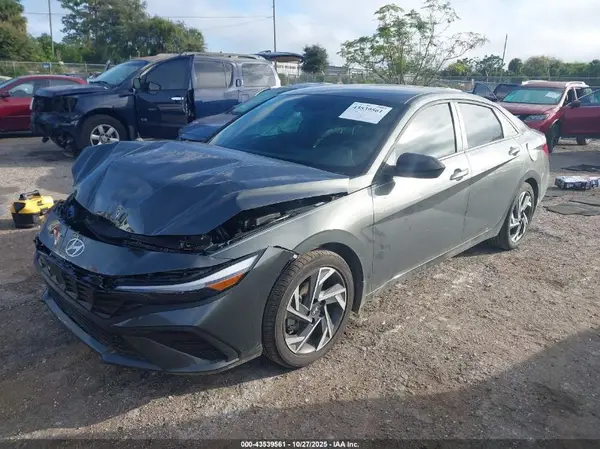 KMHLM4DG1SU017848 2025 HYUNDAI ELANTRA - Image 2