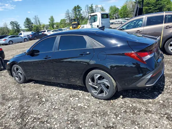 KMHLM4DG1SU021737 2025 HYUNDAI ELANTRA - Image 2