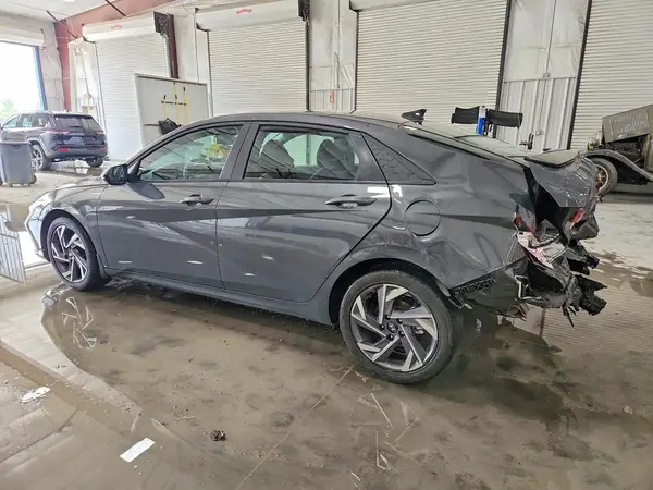 KMHLM4DG1SU039798 2025 HYUNDAI ELANTRA - Image 2