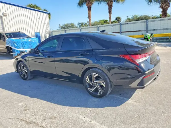 KMHLM4DG1SU045875 2025 HYUNDAI ELANTRA - Image 2