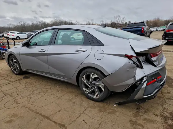 KMHLM4DG1SU051790 2025 HYUNDAI ELANTRA - Image 2