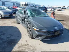 KMHLM4DG1SU058738 2025 HYUNDAI ELANTRA