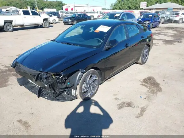 KMHLM4DG1SU063941 2025 HYUNDAI ELANTRA - Image 2