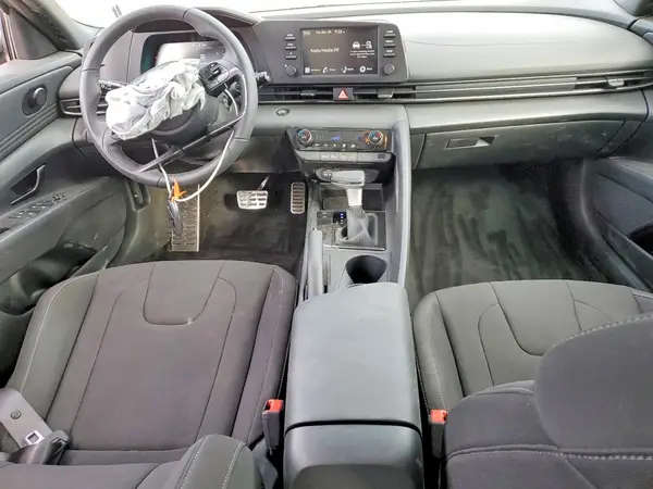 KMHLM4DG1SU068489 2025 HYUNDAI ELANTRA - Image 8