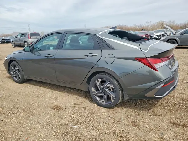 KMHLM4DG1SU068749 2025 HYUNDAI ELANTRA - Image 2