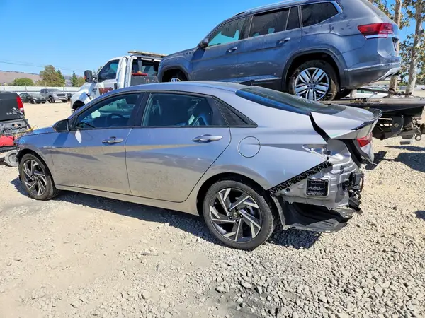 KMHLM4DG1SU083154 2025 HYUNDAI ELANTRA - Image 2