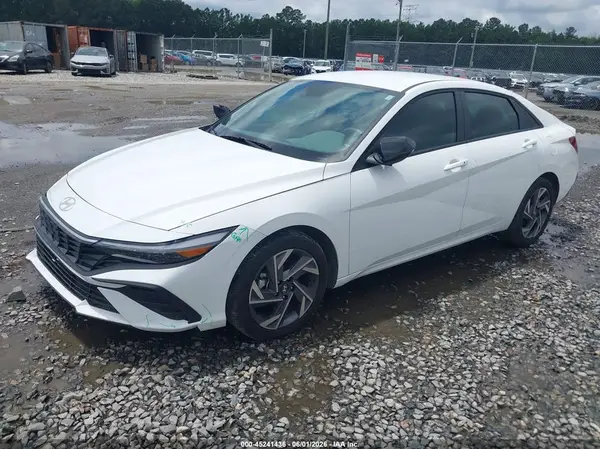 KMHLM4DG1SU091240 2025 HYUNDAI ELANTRA - Image 2