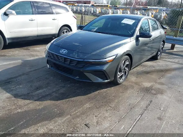 KMHLM4DG1SU875935 2025 HYUNDAI ELANTRA - Image 2