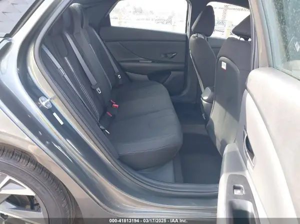 KMHLM4DG1SU875935 2025 HYUNDAI ELANTRA - Image 8