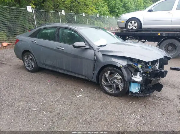 KMHLM4DG1SU876146 2025 HYUNDAI ELANTRA - Image 1